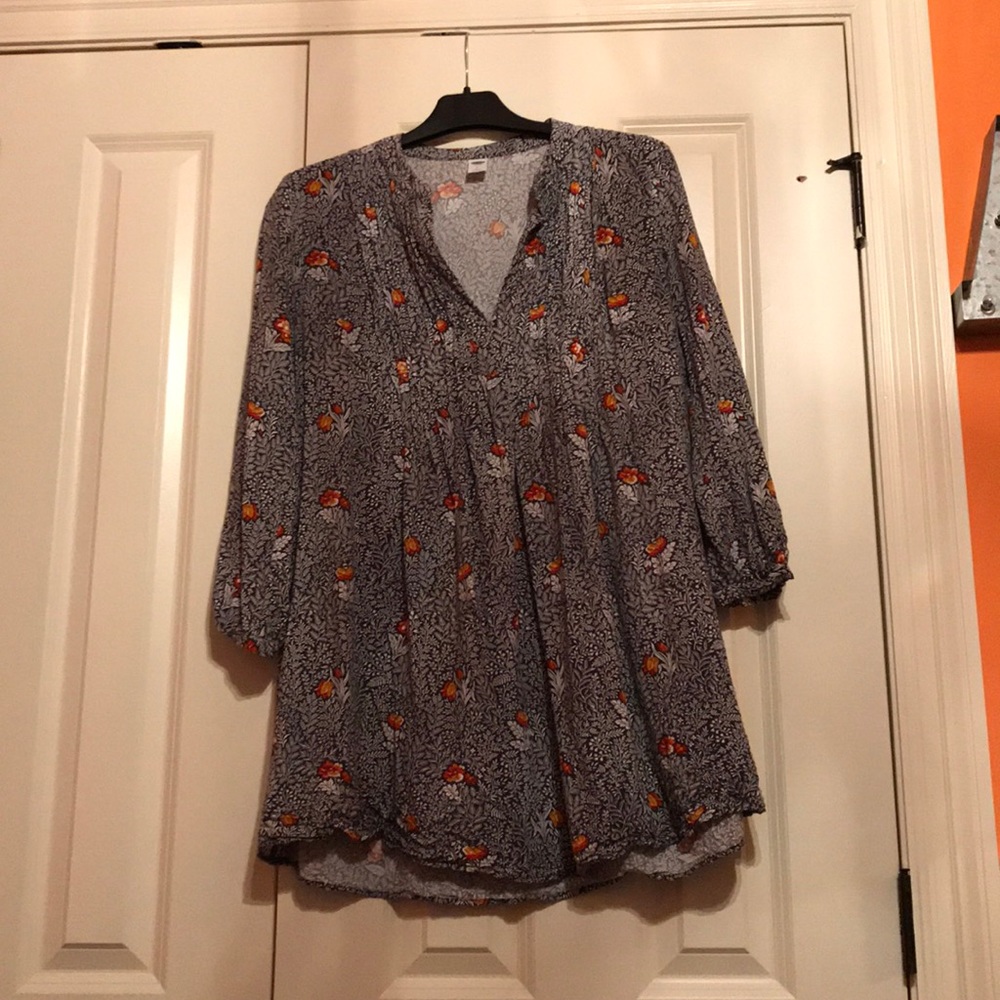 Old navy shirt